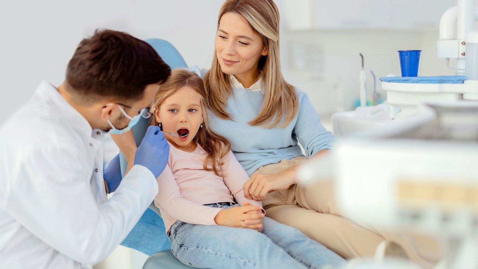 A parent's guide to your child's first dental visit